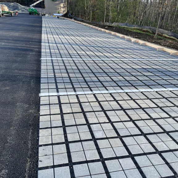 Installers saved time with Ecoraster Bloxx.