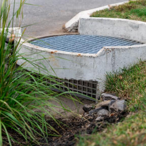 Fabco filters and screens leading to underground stormwater detention chamber